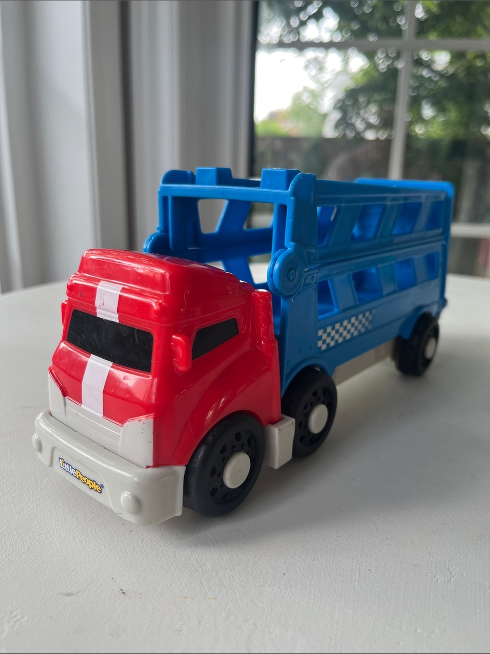 Fisher-Price Little People Wheelies Sports Car Carrier